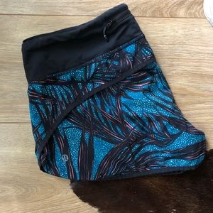 Lululemon speed up 2.5” size 8